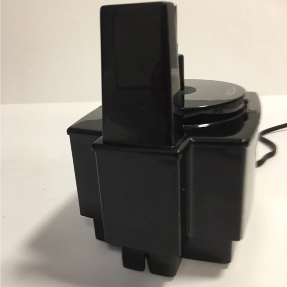 Cuisinart DLC-1SS Mini-Prep Processor Brushed Stainless Steel Base Only Motor - Picture 3 of 5